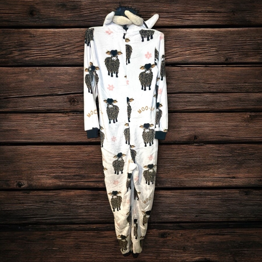 New Cow Print fleece one piece Pajamas - Picture 6 of 8